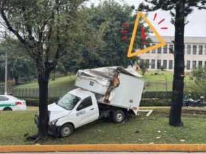accidente-en-la-avenida-lazaro-cardenas-focus-0-0-732-549