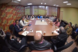 Establece diputada compromiso de dar oportunidad educativa a jóvenes