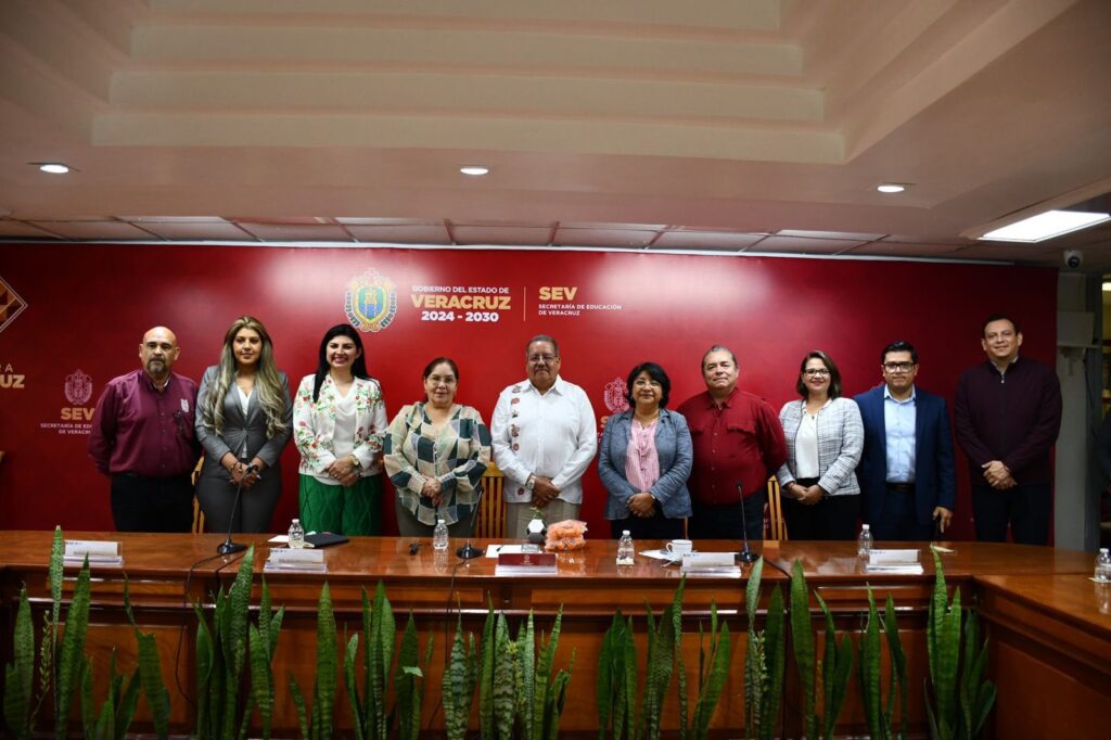 Tecnología e innovación para transformar la educación y el campo veracruzano
