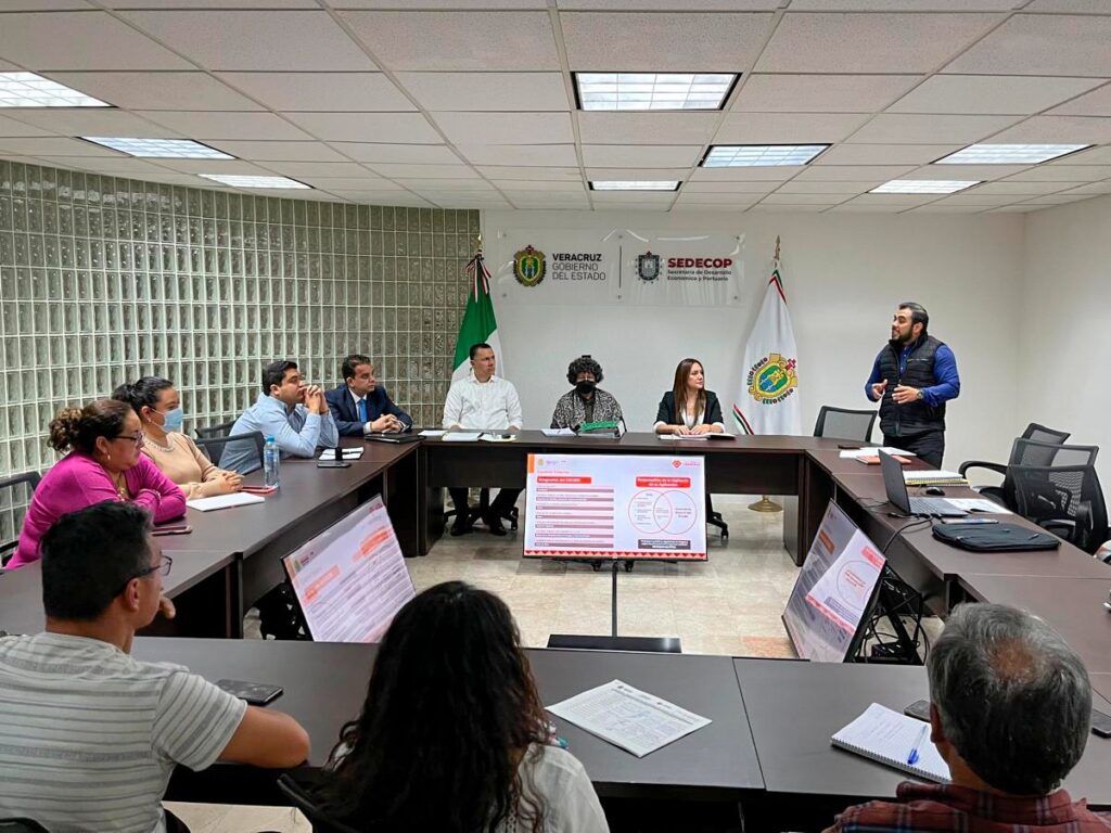 Contraloría asesora a funcionariado en el manejo adecuado de recursos públicos