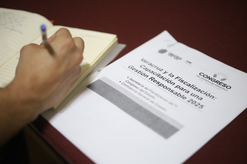 Contraloría capacitará a Ayuntamientos en manejo de fondos federales