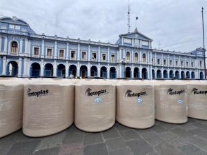 Responde ciudadanía a programas de tinacos y láminas a bajo costo