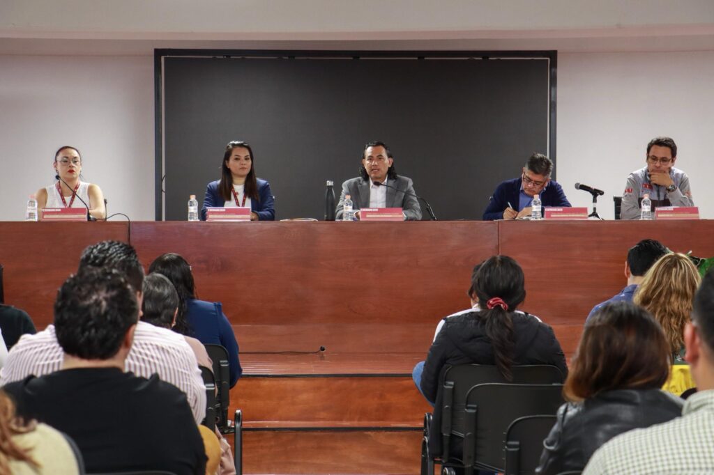 Capacitan a personal de Hacienda en el uso de SeguriChat y sistemas de alerta del C4