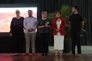Actualiza SEV, en competencias digitales, a docentes de secundaria