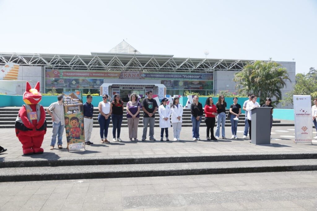 Sembrando ciencia y creatividad, Veracruz celebra a su niñez