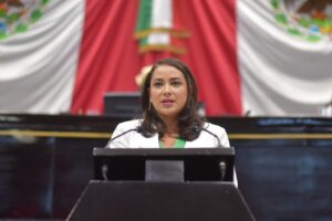 Presenta diputada iniciativa que protege a las infancias en convivencia familiar